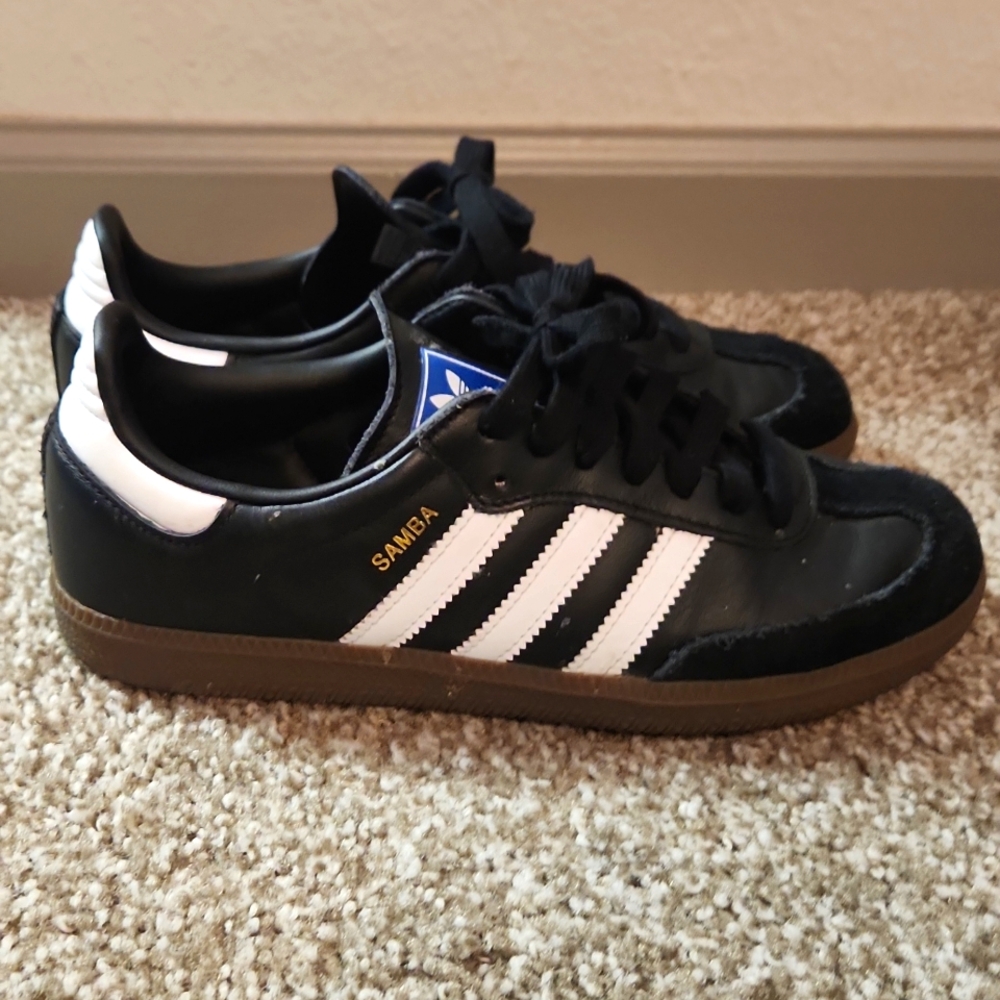 Womens Adidas Samba sneakers